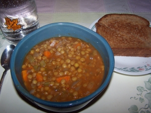 [tomato and lentil soup photo]