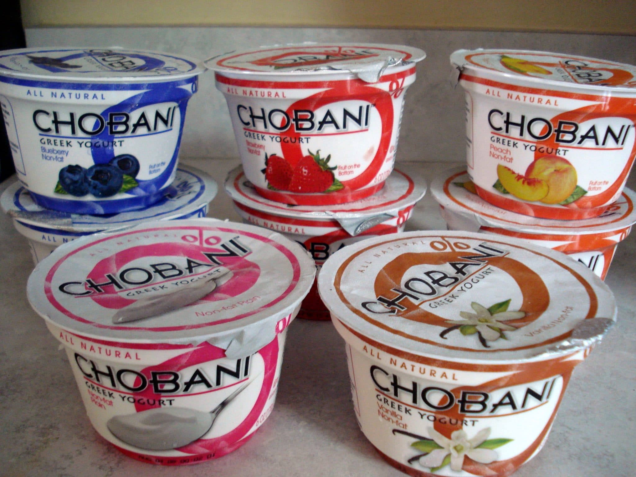 8 Chobani Yogurt Cups