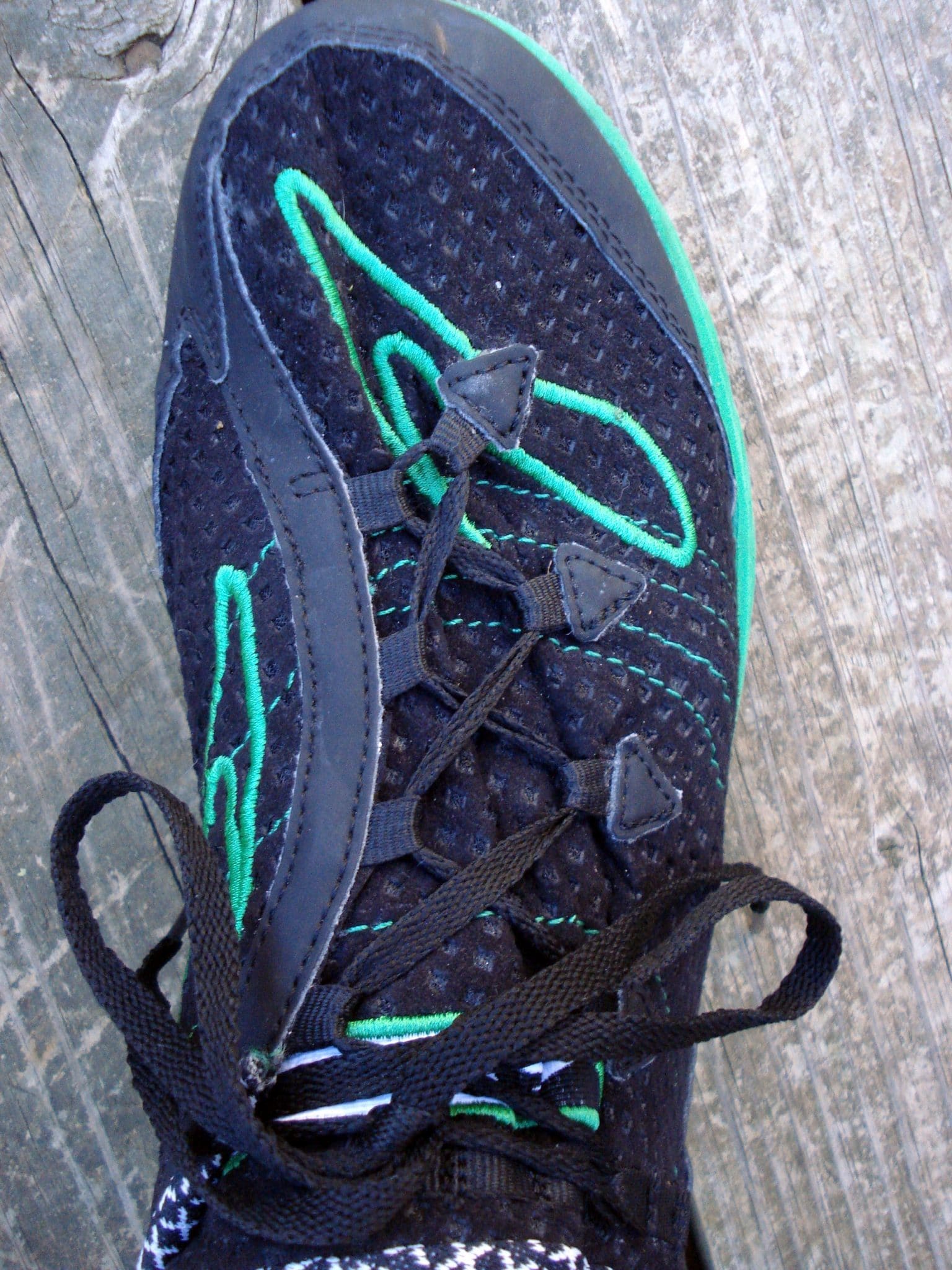 brooks defyance 8 green